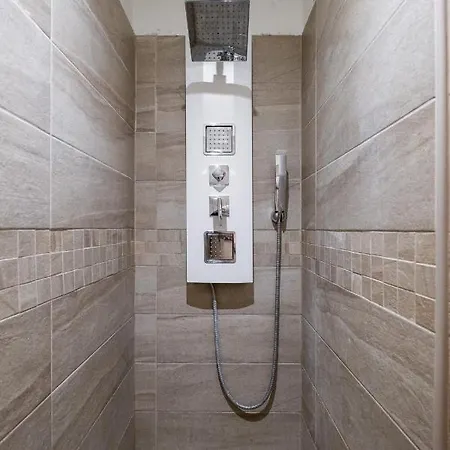 Apartment Palazzina Carracci Bologna